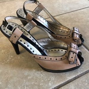 Libby Edelman Peep Toe Sling Back heels